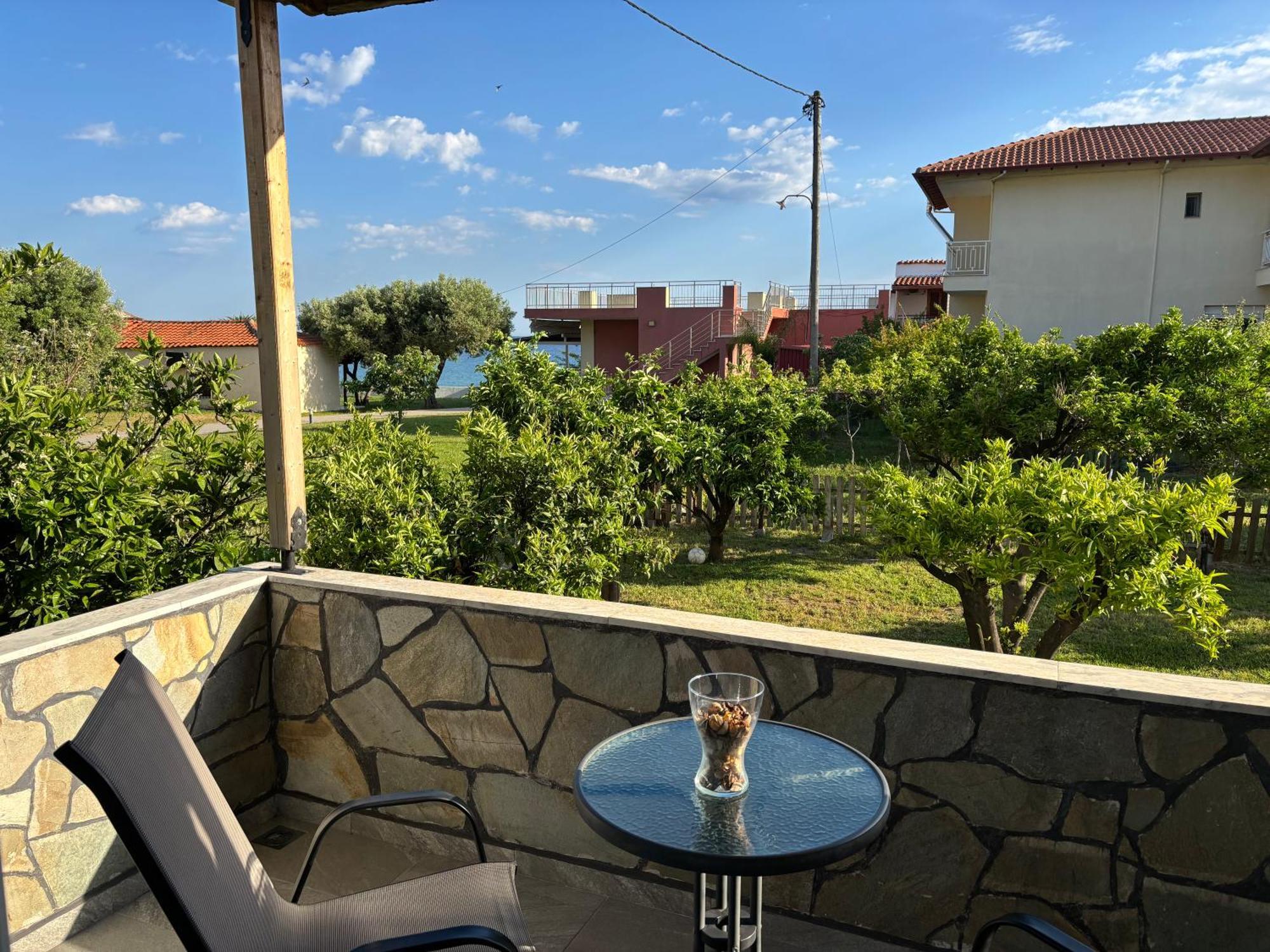 Sofia Apartment Nea Skioni